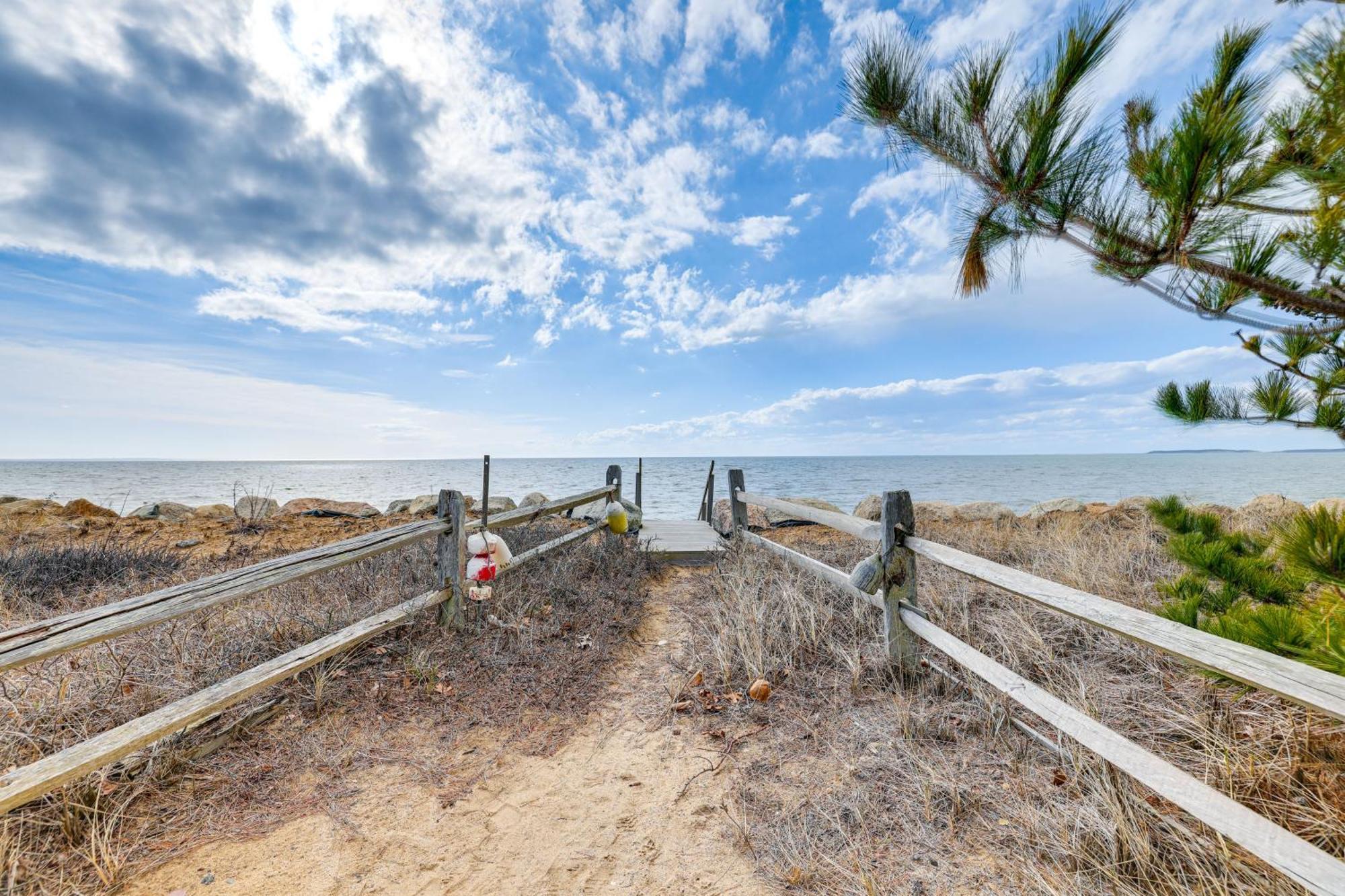 Eastham Beach House With Bay Views And Beach Access!ヴィラ エクステリア 写真